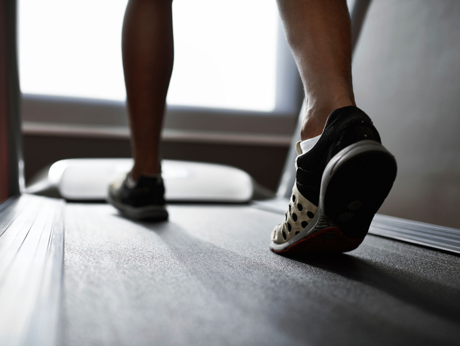 Cramps, shin splints, and chest pain: what to do when running hurts